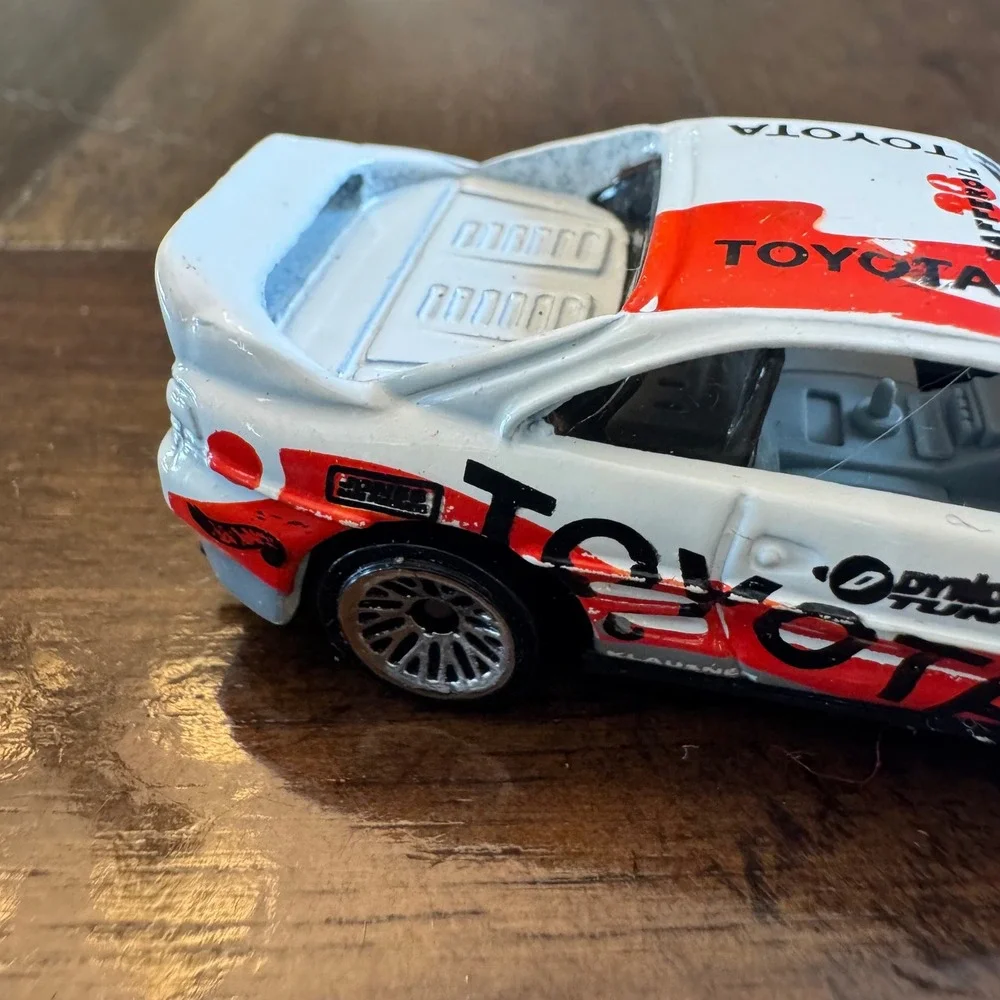 Hot Wheels Toyota MR2 Rally Car White Red 1990 Mattel Diecast 1:64